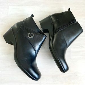 Clark’s Black Ankle Booties